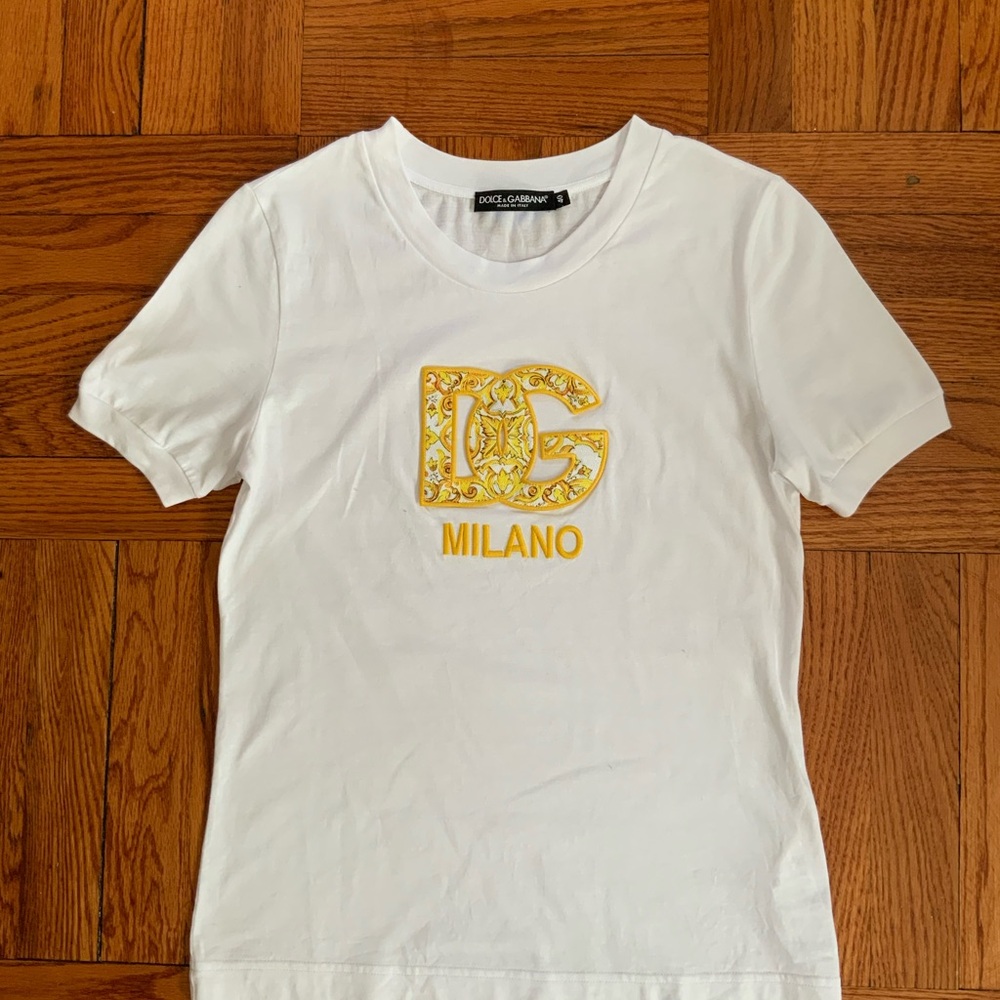 Dolce And Gabbana Women’s White Yellow Logo Patch Embroidered T-Shirt IT 40